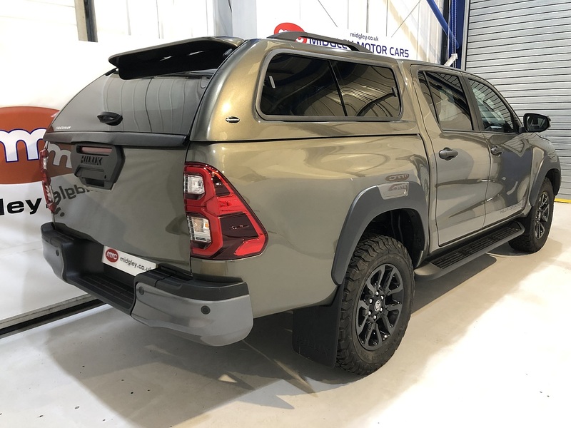 Toyota Invincible X 4Wd D-4D Dcb Pick Up 2.8 Automatic Diesel