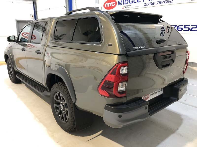 Toyota Invincible X 4Wd D-4D Dcb Pick Up 2.8 Automatic Diesel