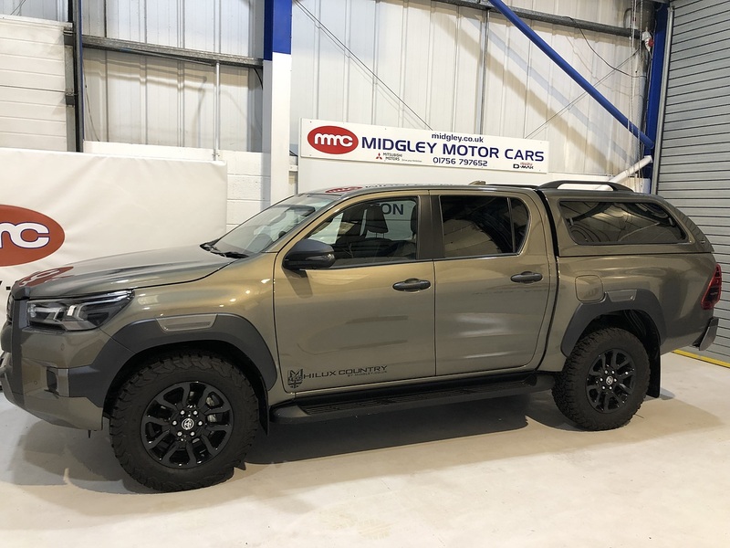 Toyota Invincible X 4Wd D-4D Dcb Pick Up 2.8 Automatic Diesel