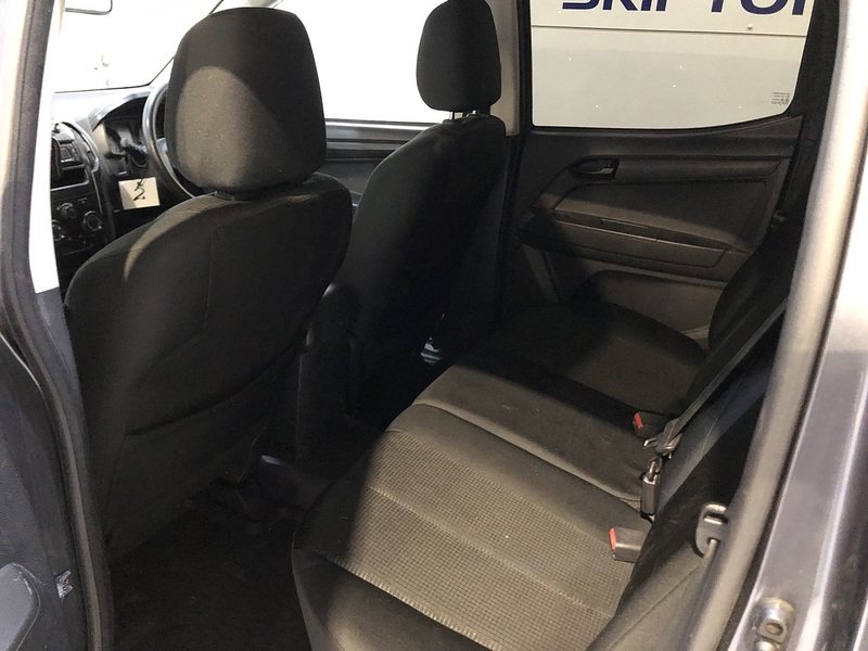 Isuzu Utility Double Cab Pick Up 1.9 Manual Diesel