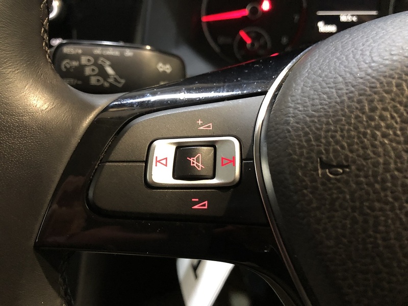 Volkswagen 1.0 TSI GPF SE Hatchback 5dr Petrol DSG Euro 6 (s/s) (95 ps)