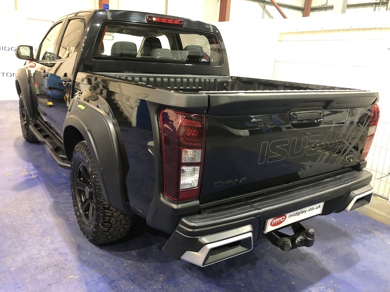 Isuzu Xtr Dcb Nav Plus Pick Up 1.9 Automatic Diesel