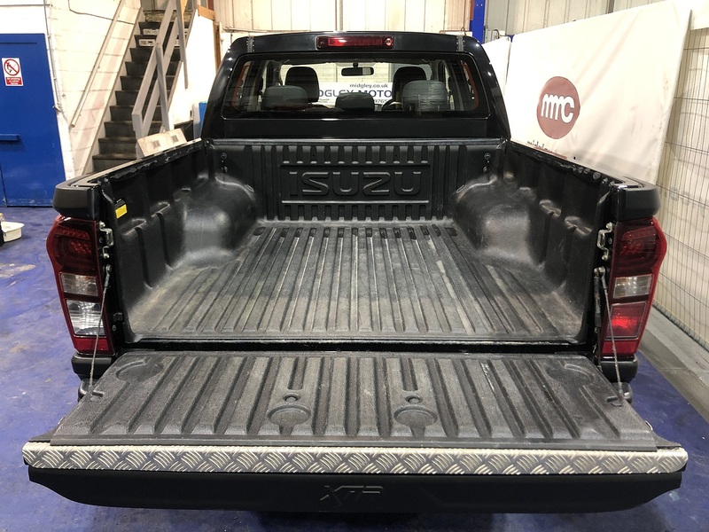 Isuzu Xtr Dcb Nav Plus Pick Up 1.9 Automatic Diesel