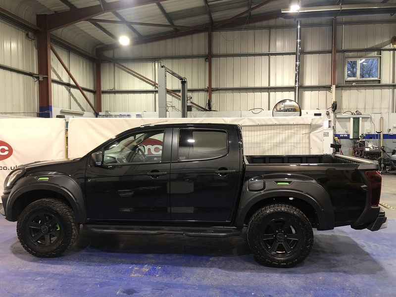 Isuzu Xtr Dcb Nav Plus Pick Up 1.9 Automatic Diesel
