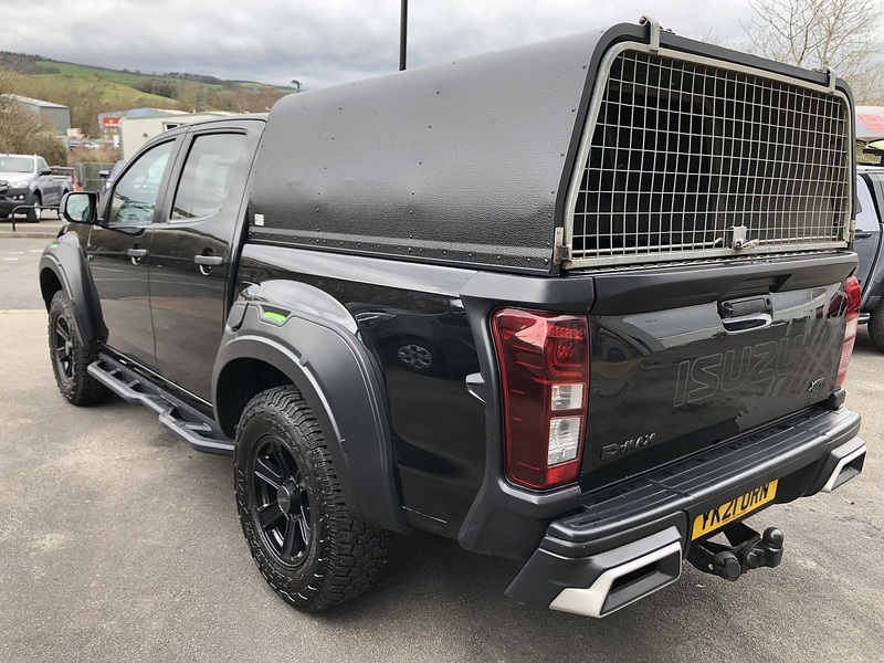 Isuzu Xtr Dcb Nav Plus Pick Up 1.9 Automatic Diesel