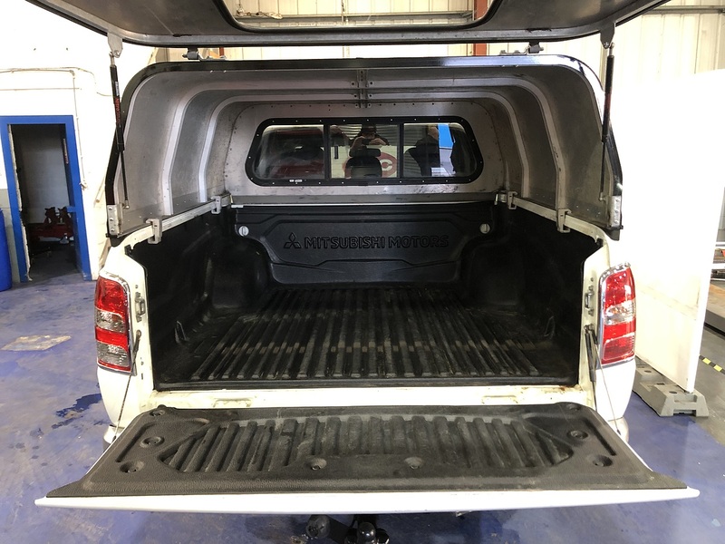 Mitsubishi DI-D DC Barbarian Pickup 2.4 Manual Diesel