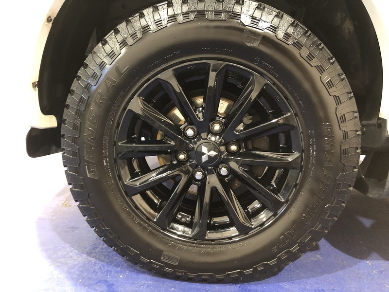 Mitsubishi DI-D DC Barbarian Pickup 2.4 Manual Diesel