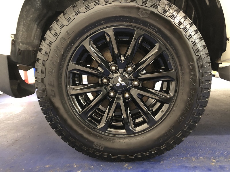 Mitsubishi DI-D DC Barbarian Pickup 2.4 Manual Diesel