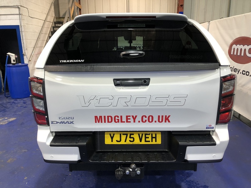 Isuzu V-Cross Dcb Pick Up 1.9 Automatic Diesel