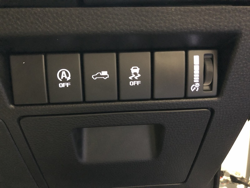 Isuzu V-Cross Dcb Pick Up 1.9 Automatic Diesel