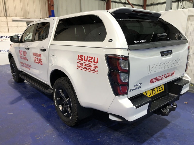 Isuzu V-Cross Dcb Pick Up 1.9 Automatic Diesel
