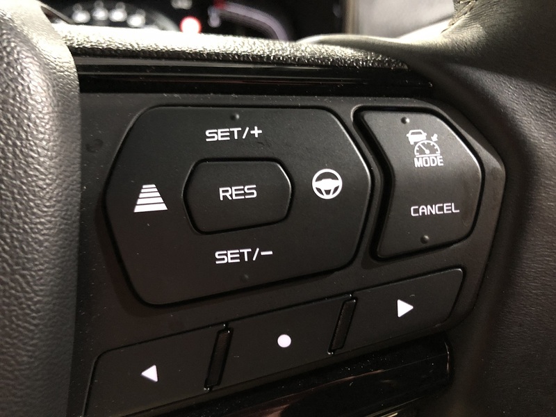 Isuzu V-Cross Dcb Pick Up 1.9 Automatic Diesel