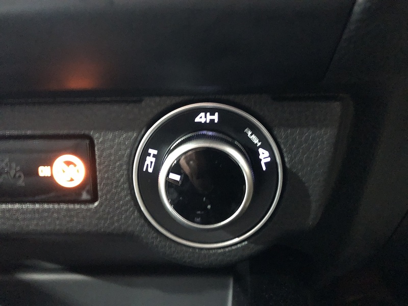 Isuzu V-Cross Dcb Pick Up 1.9 Automatic Diesel