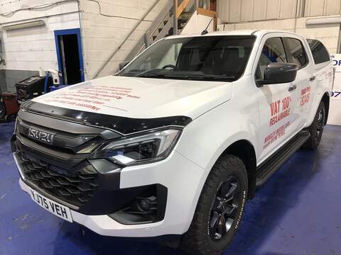Isuzu D-Max, V-Cross Dcb Pick Up 1.9 Automatic Diesel