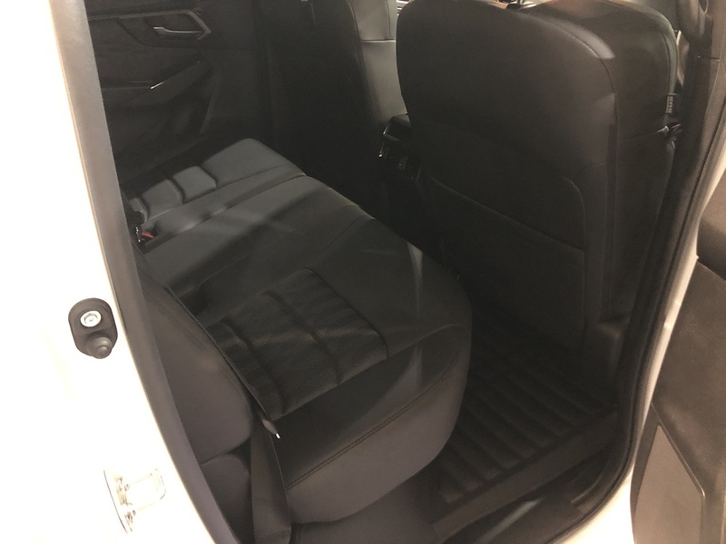 Isuzu V-Cross Dcb Pick Up 1.9 Automatic Diesel