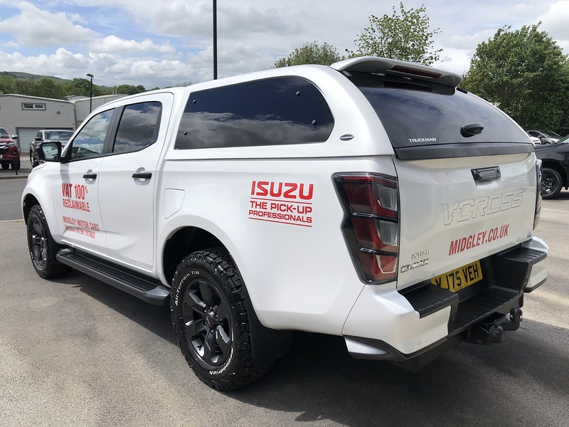 Isuzu V-Cross Dcb Pick Up 1.9 Automatic Diesel