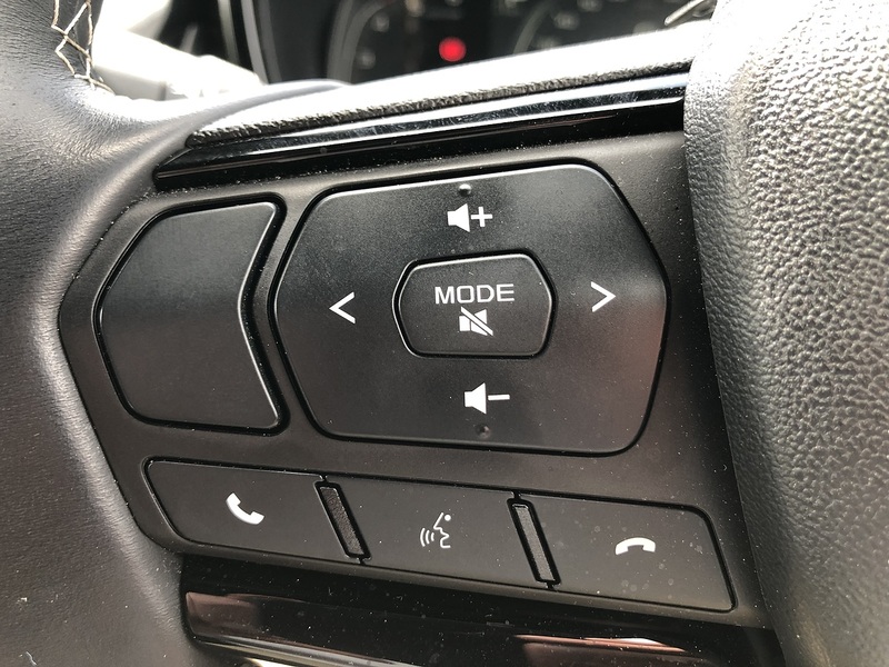 Isuzu V-Cross Dcb Pick Up 1.9 Automatic Diesel