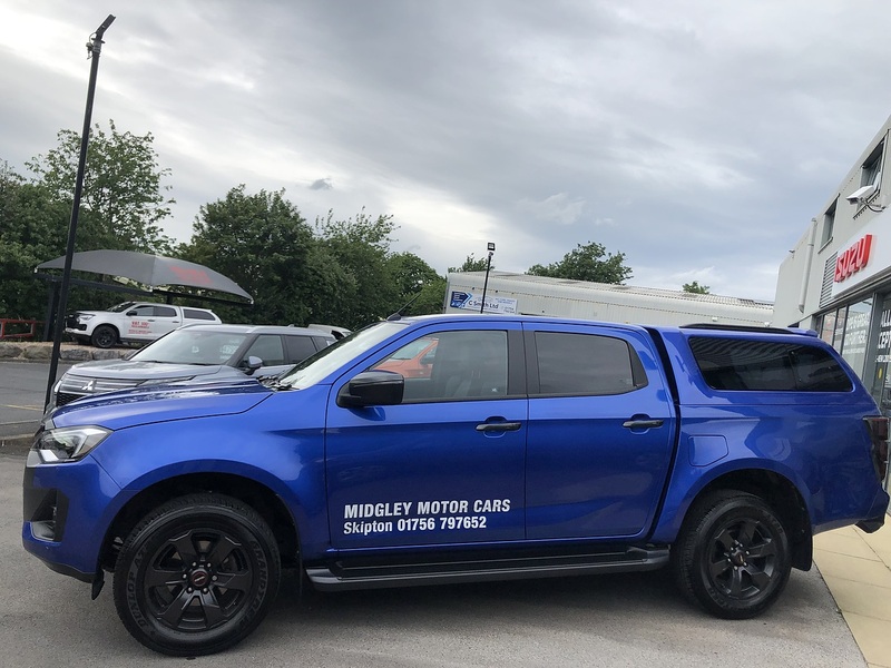 Isuzu V-Cross Dcb Pick Up 1.9 Automatic Diesel