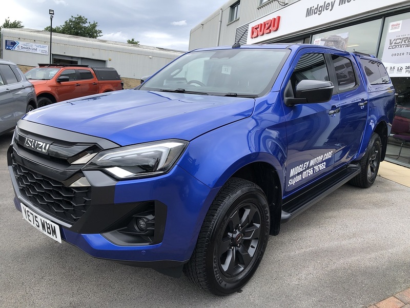 Isuzu V-Cross Dcb Pick Up 1.9 Automatic Diesel
