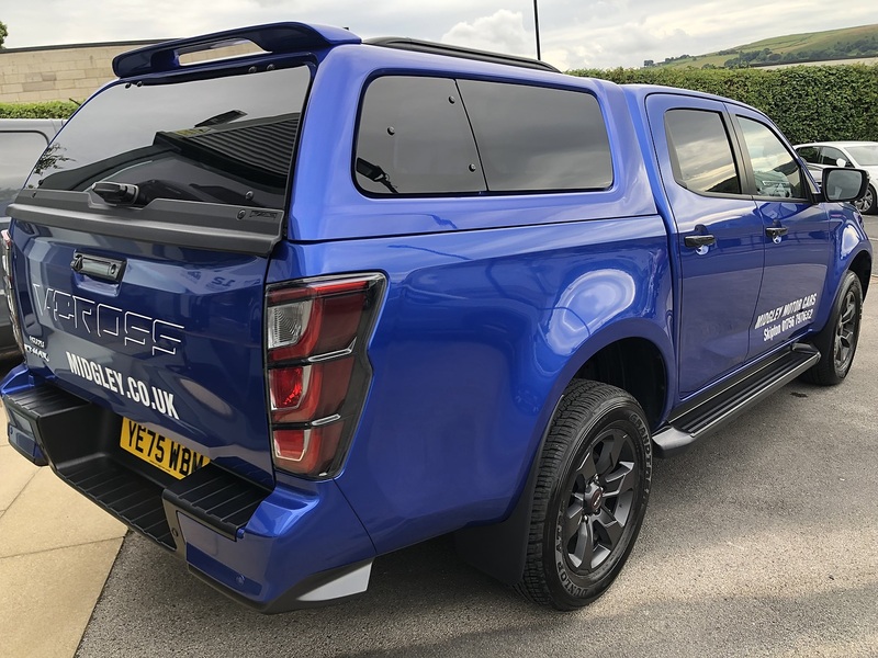 Isuzu V-Cross Dcb Pick Up 1.9 Automatic Diesel
