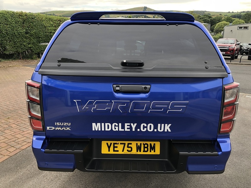Isuzu V-Cross Dcb Pick Up 1.9 Automatic Diesel