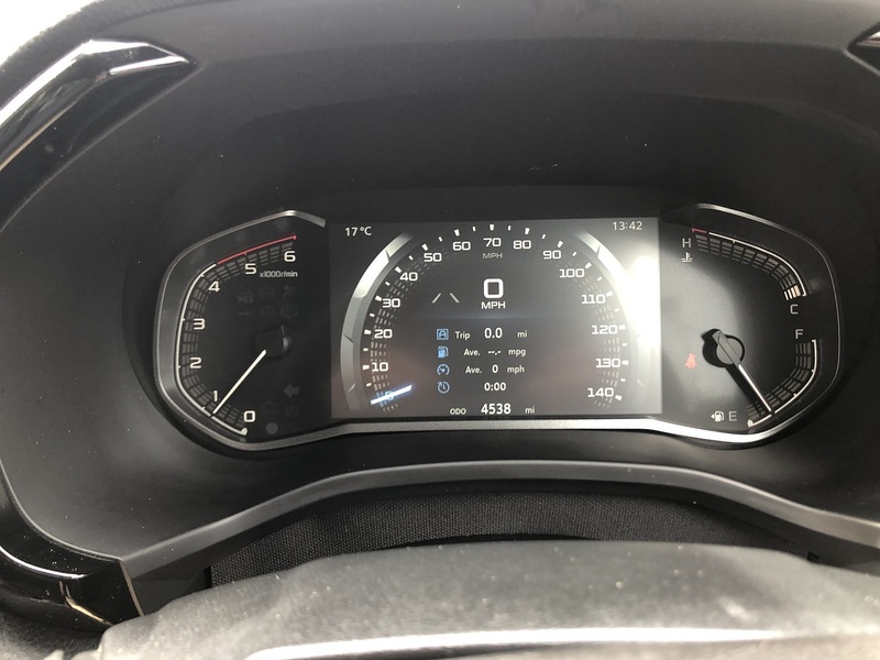 Isuzu Dl40 Dcb Pick Up 1.9 Manual Diesel