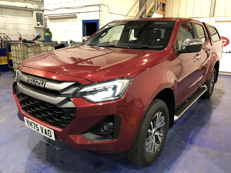 Isuzu Dl40 Dcb Pick Up 1.9 Automatic Diesel