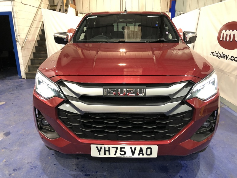 Isuzu Dl40 Dcb Pick Up 1.9 Automatic Diesel