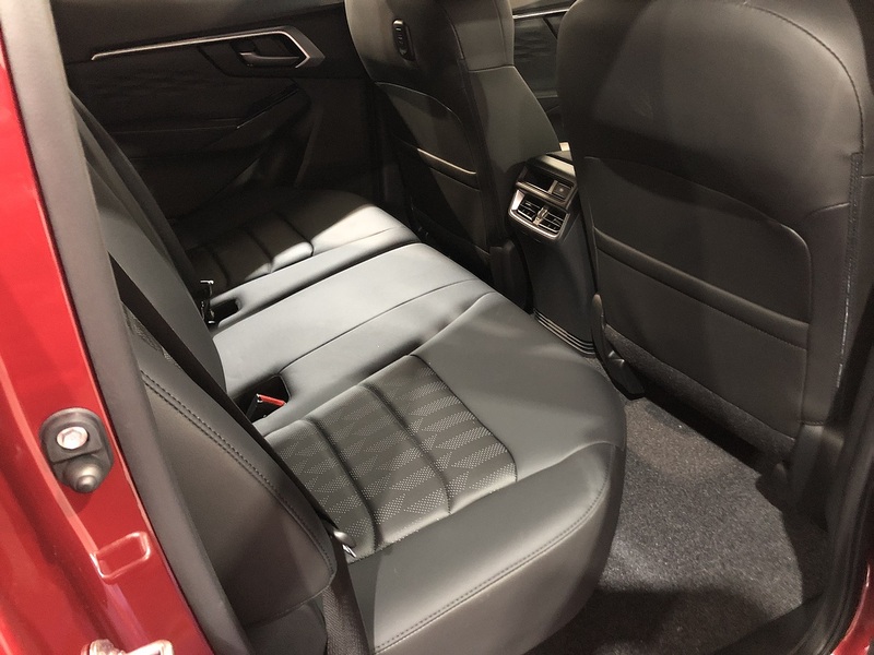 Isuzu Dl40 Dcb Pick Up 1.9 Automatic Diesel