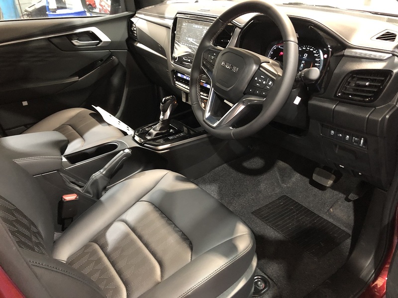 Isuzu Dl40 Dcb Pick Up 1.9 Automatic Diesel