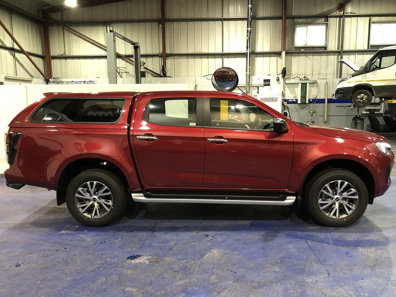 Isuzu Dl40 Dcb Pick Up 1.9 Automatic Diesel
