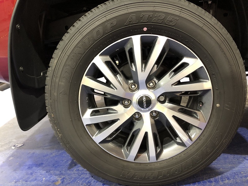 Isuzu Dl40 Dcb Pick Up 1.9 Automatic Diesel