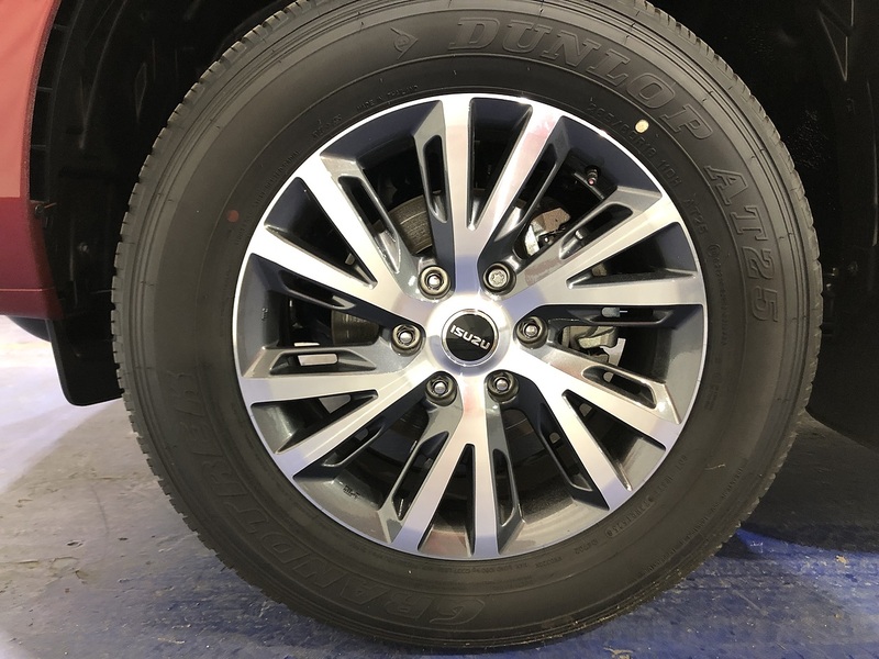 Isuzu Dl40 Dcb Pick Up 1.9 Automatic Diesel