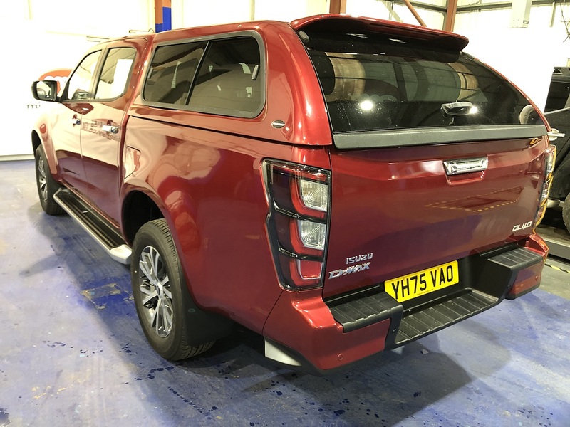 Isuzu Dl40 Dcb Pick Up 1.9 Automatic Diesel