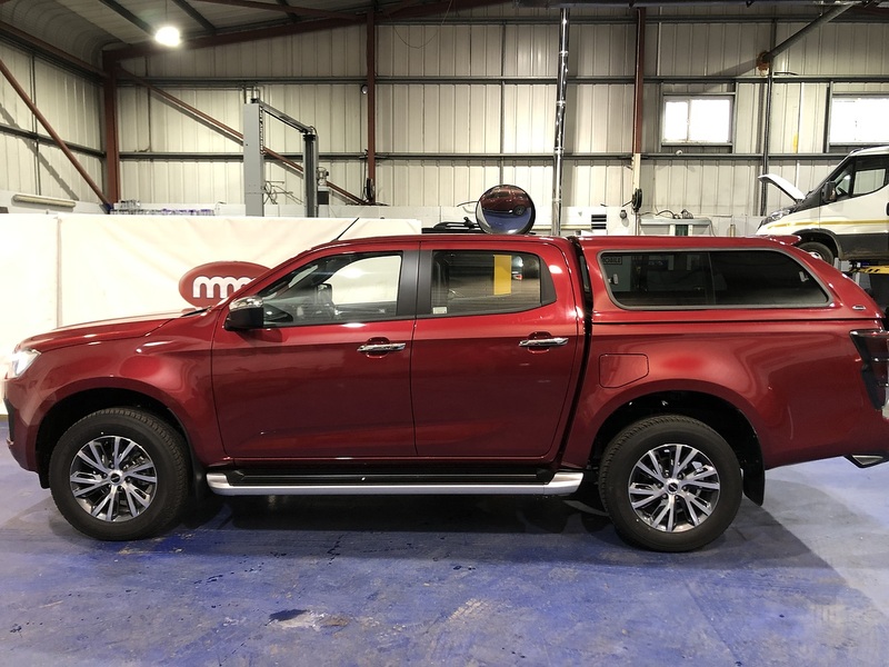 Isuzu Dl40 Dcb Pick Up 1.9 Automatic Diesel