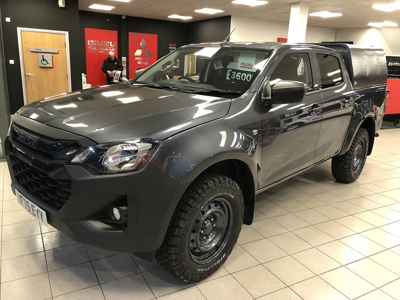 Isuzu Utility Dcb Pick Up 1.9 Manual Diesel