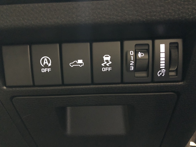 Isuzu Dl40 Dcb Pick Up 1.9 Automatic Diesel