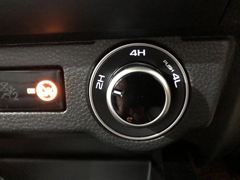 Isuzu Dl40 Dcb Pick Up 1.9 Automatic Diesel