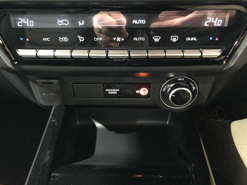 Isuzu Dl40 Dcb Pick Up 1.9 Automatic Diesel