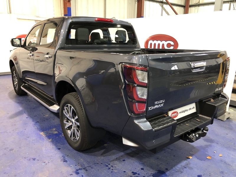 Isuzu Dl40 Dcb Pick Up 1.9 Automatic Diesel