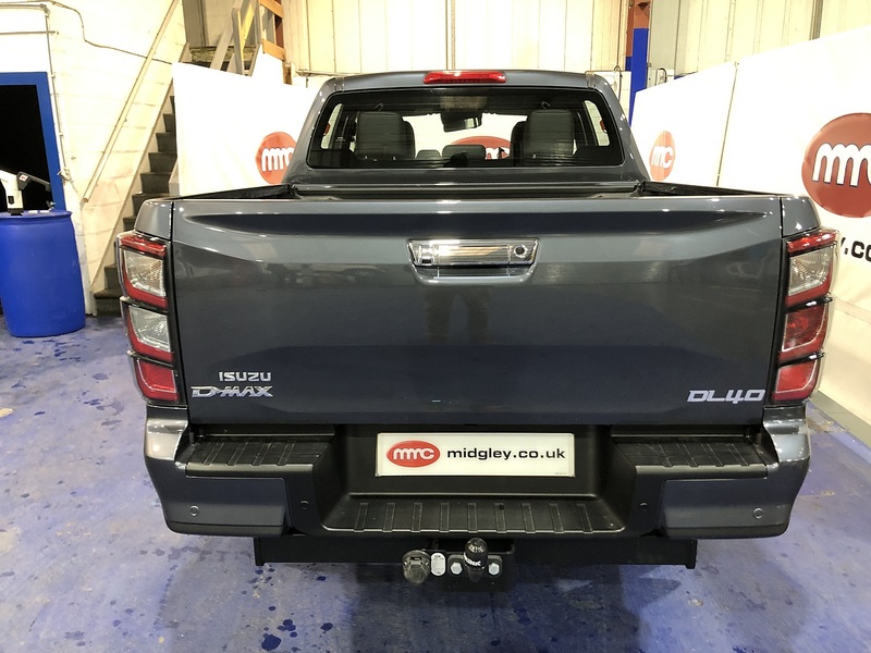 Isuzu Dl40 Dcb Pick Up 1.9 Automatic Diesel