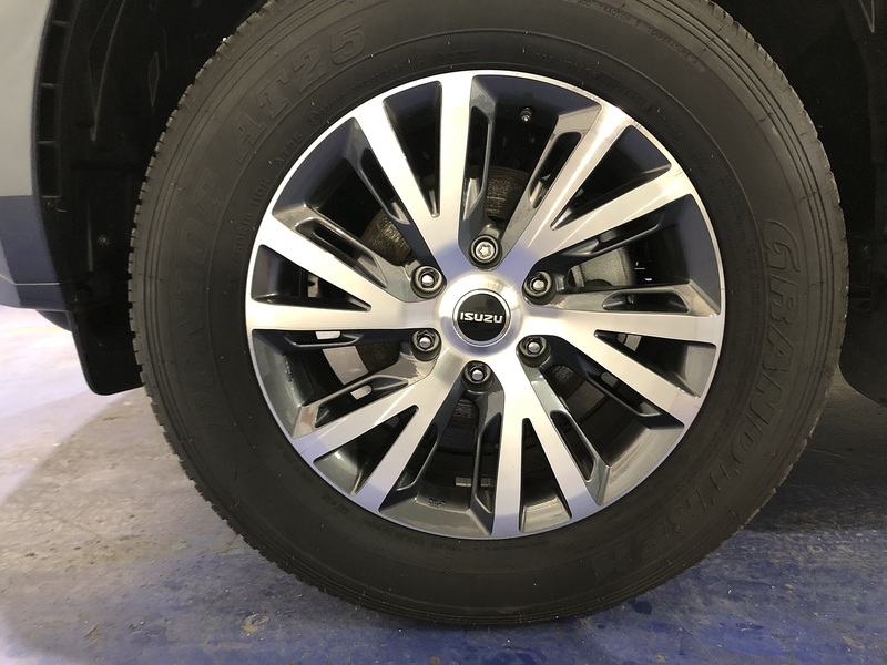 Isuzu Dl40 Dcb Pick Up 1.9 Automatic Diesel