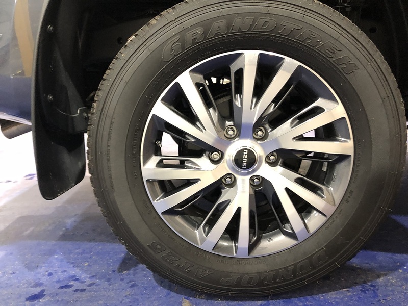 Isuzu Dl40 Dcb Pick Up 1.9 Automatic Diesel