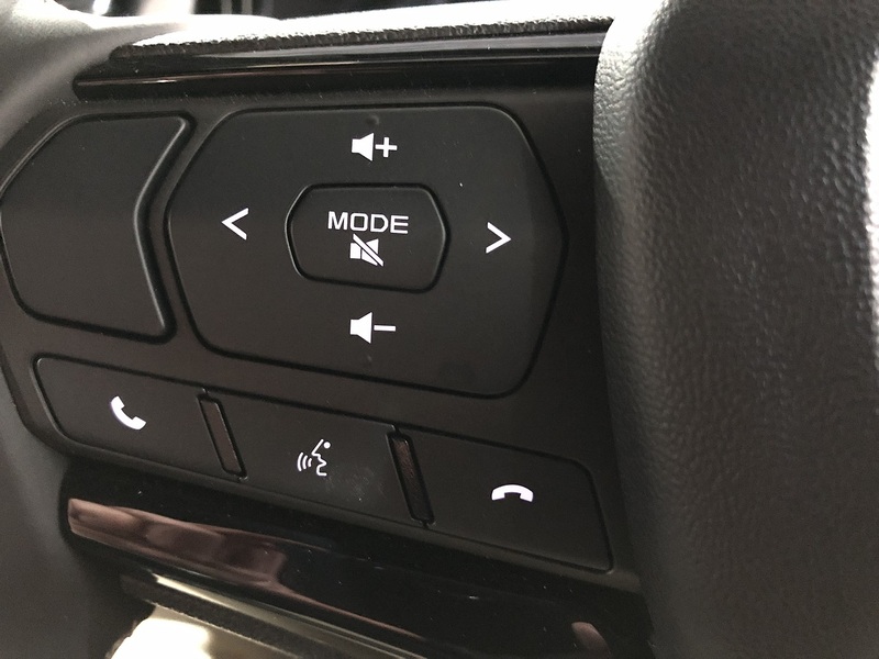 Isuzu V-Cross Steel Dcb 1.9 Pick Up Automatic Diesel