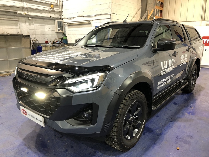 Isuzu V-Cross Steel Dcb 1.9 Pick Up Automatic Diesel