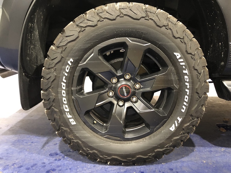 Isuzu V-Cross Steel Dcb 1.9 Pick Up Automatic Diesel