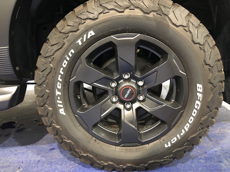 Isuzu V-Cross Steel Dcb 1.9 Pick Up Automatic Diesel