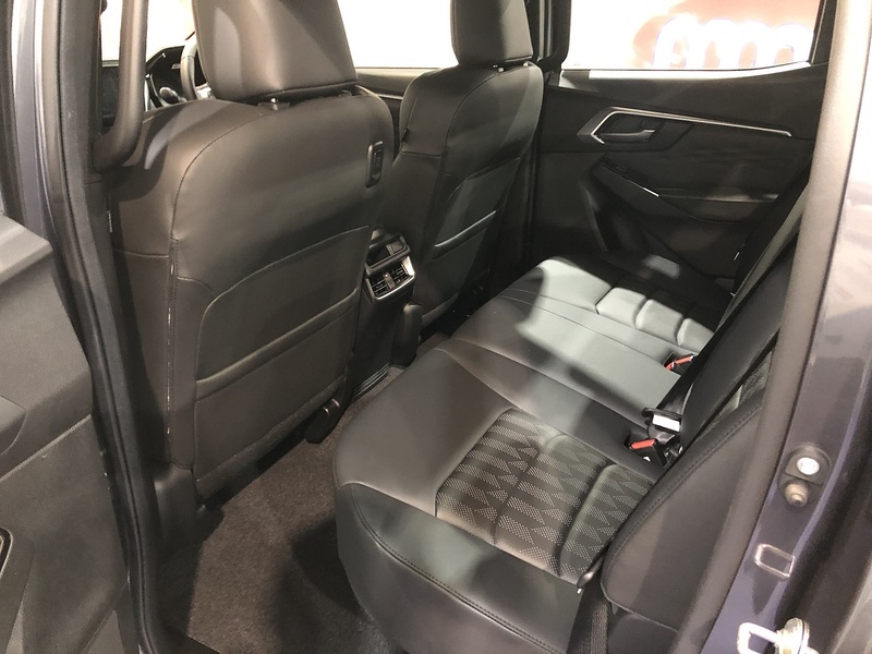 Isuzu Dl40 Dcb Pick Up 1.9 Automatic Diesel