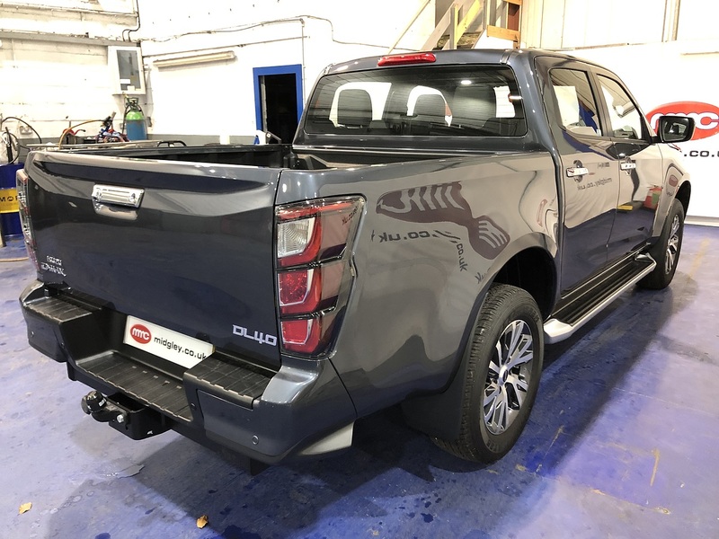 Isuzu Dl40 Dcb Pick Up 1.9 Automatic Diesel