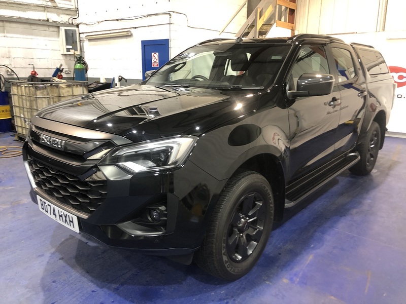 Isuzu 1.9 TD V-Cross Pickup Double Cab 4dr Diesel Auto 4WD Euro 6 (s/s) (164 ps)